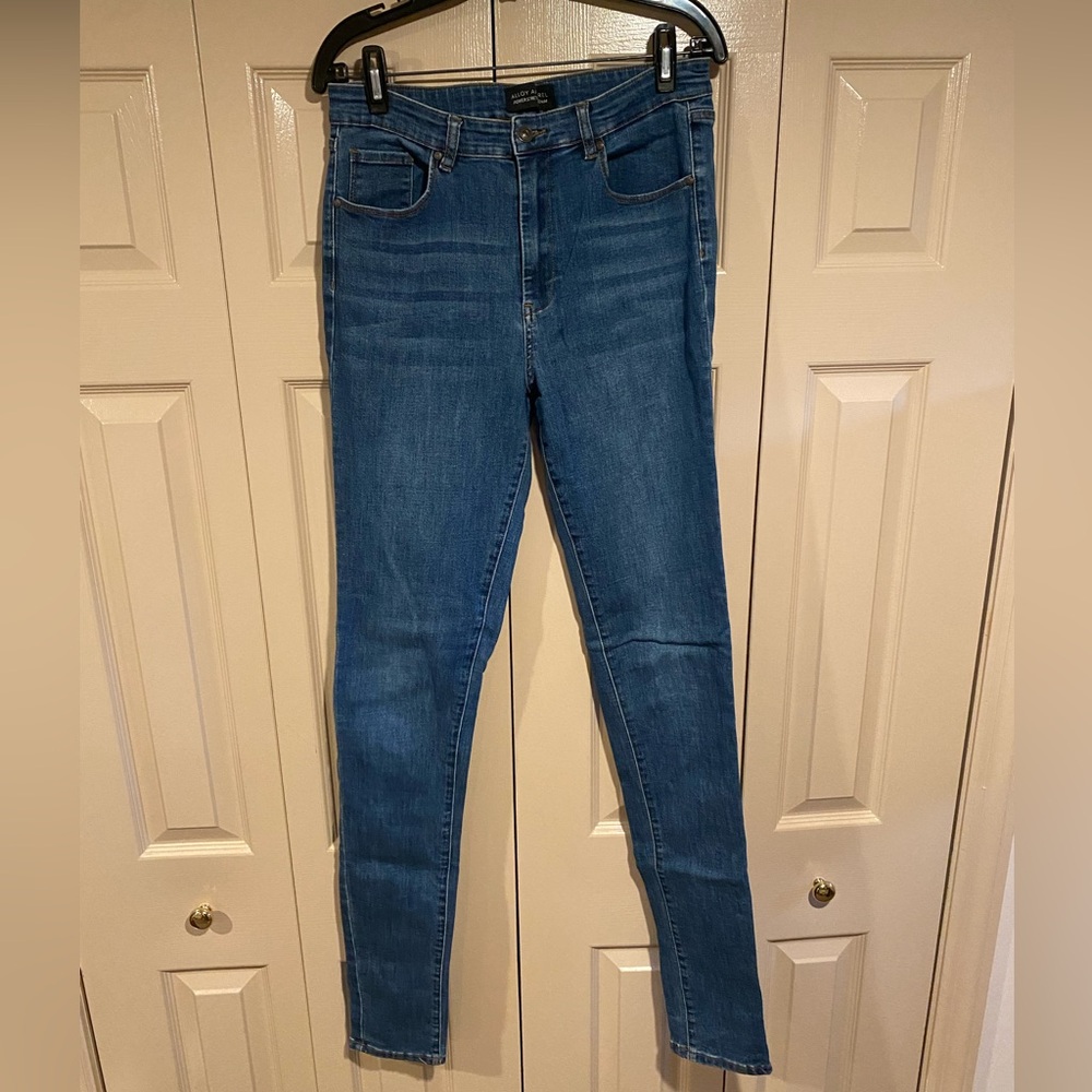 Alloy Apparel Women's Blue Skinny Jeans 37 inseam